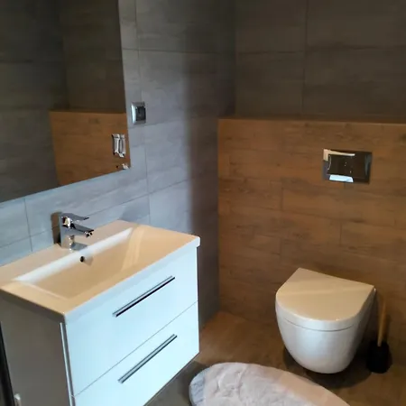 Debowy Apartamenty/pokoje *